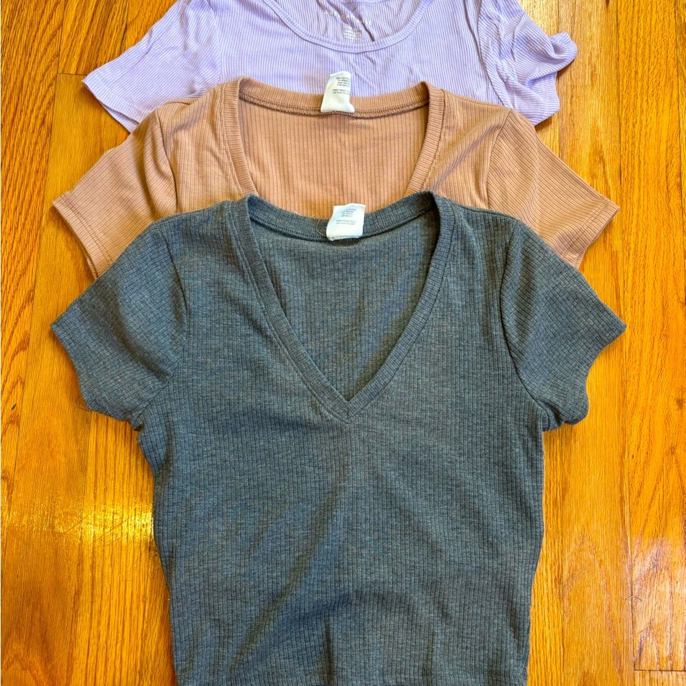 Crop tops gentle used size small and xsmall